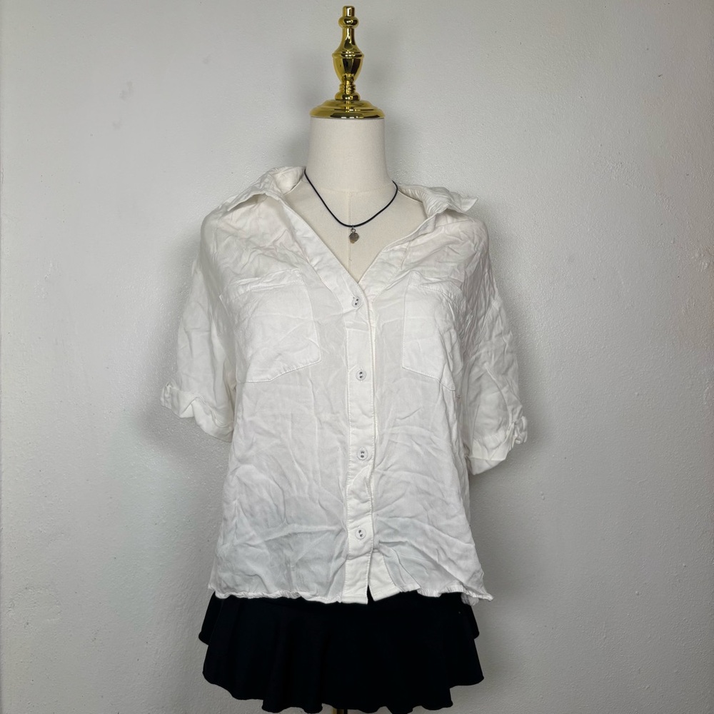 rose & olive white button down blouse top pockets model off duty chic earthy y2k